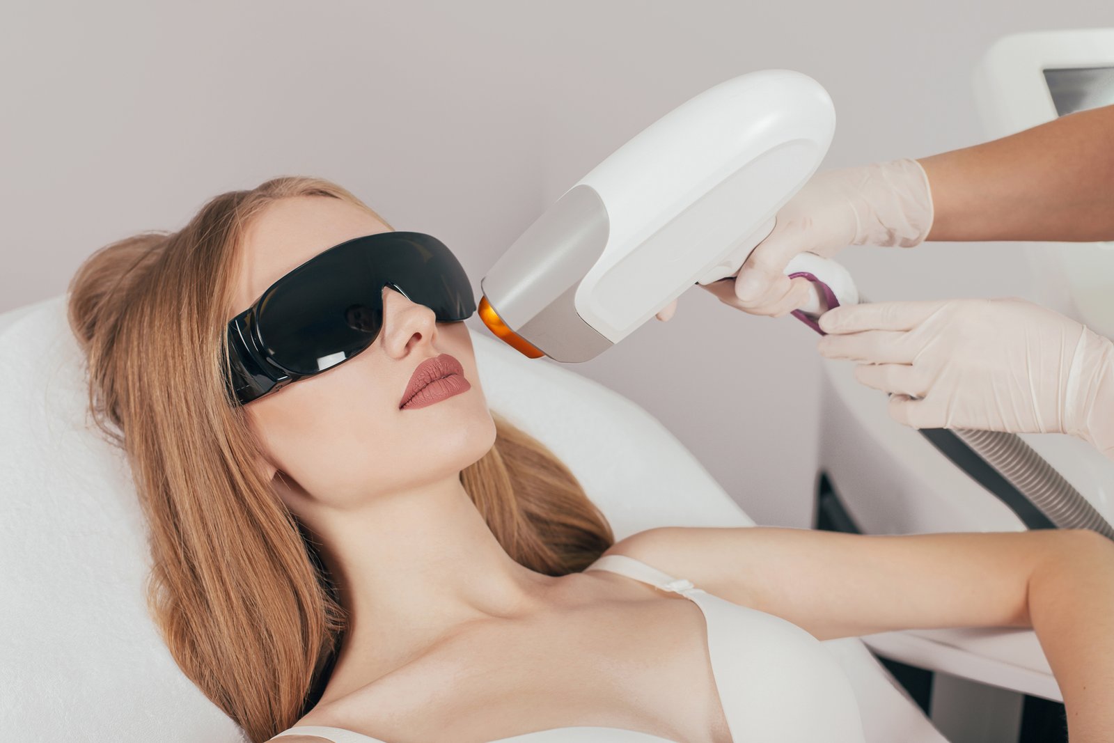 Waxing Services at Le Salon Doré